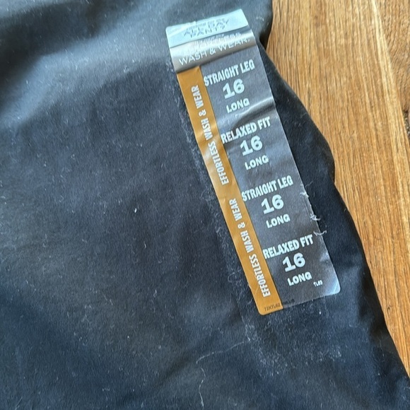 Lee Wash & Wear Straight Leg Black Pants 16 Long NWT - Picture 6 of 7